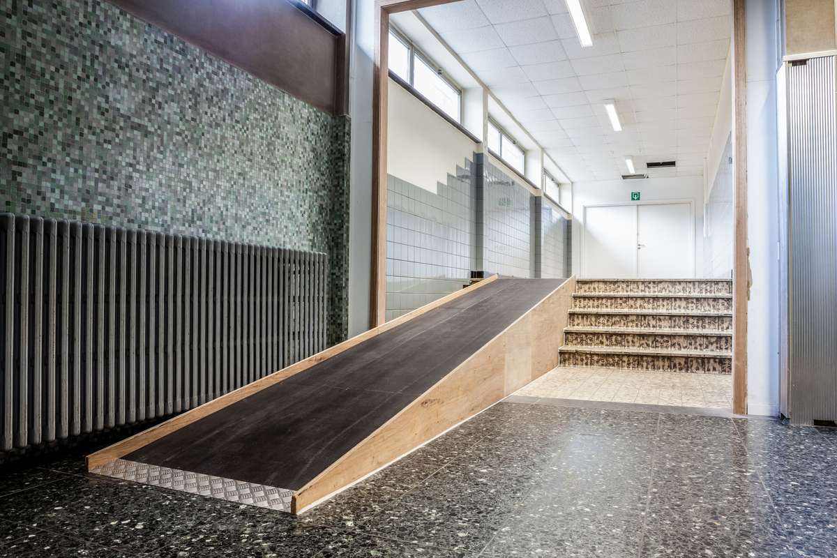 Bridge for wheelchair users
